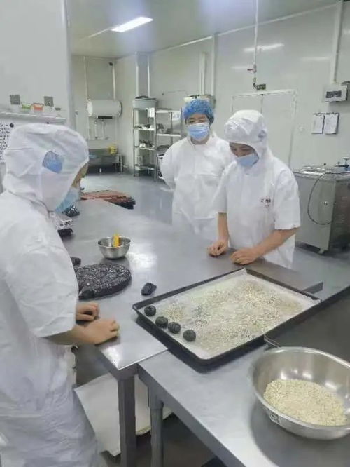 守护舌尖上的安全 宝山食品生产企业开展自律互查活动